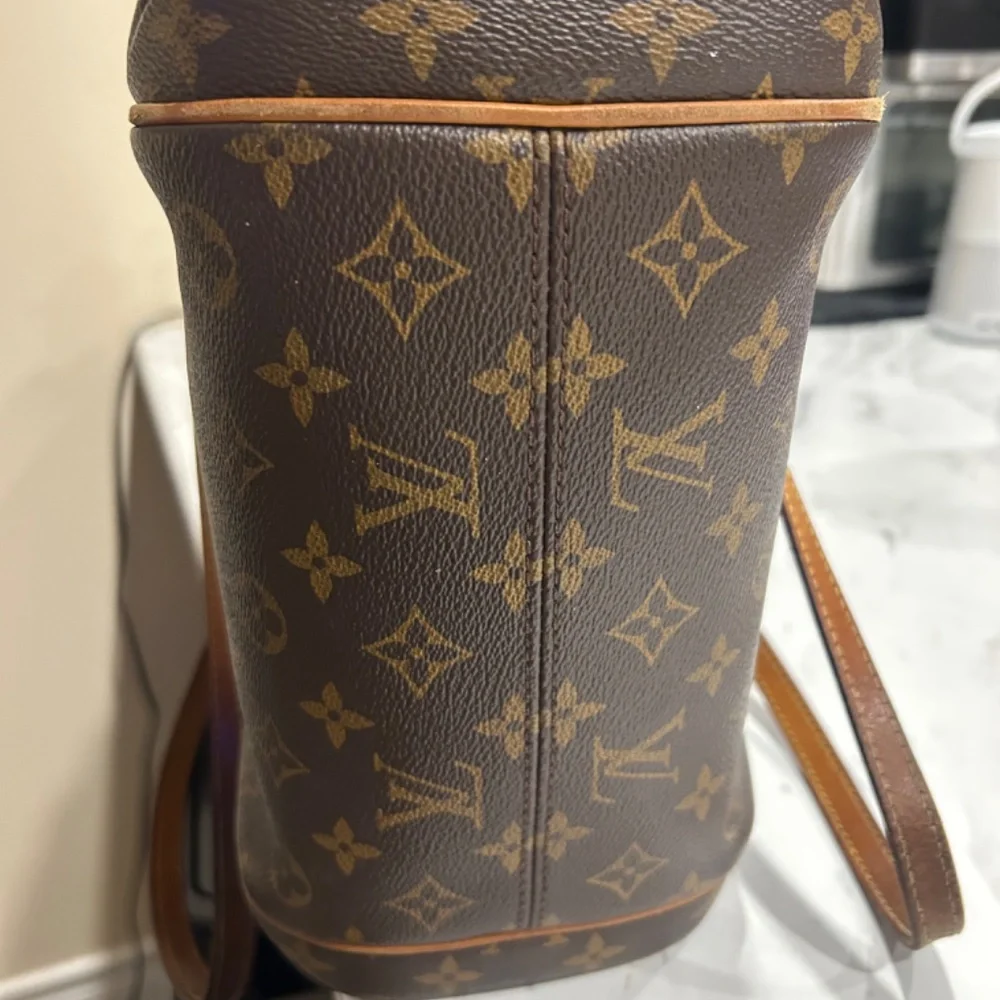 Authentic purse - Picture 7 of 9